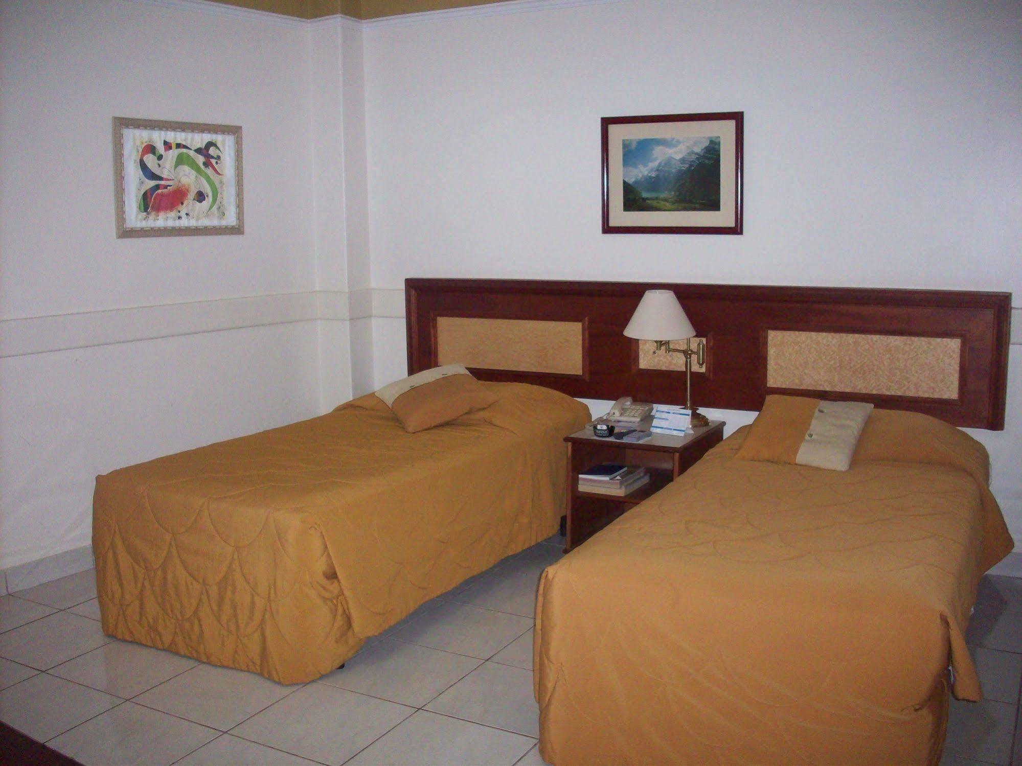 Tamareiras Park Hotel Uberaba Bagian luar foto