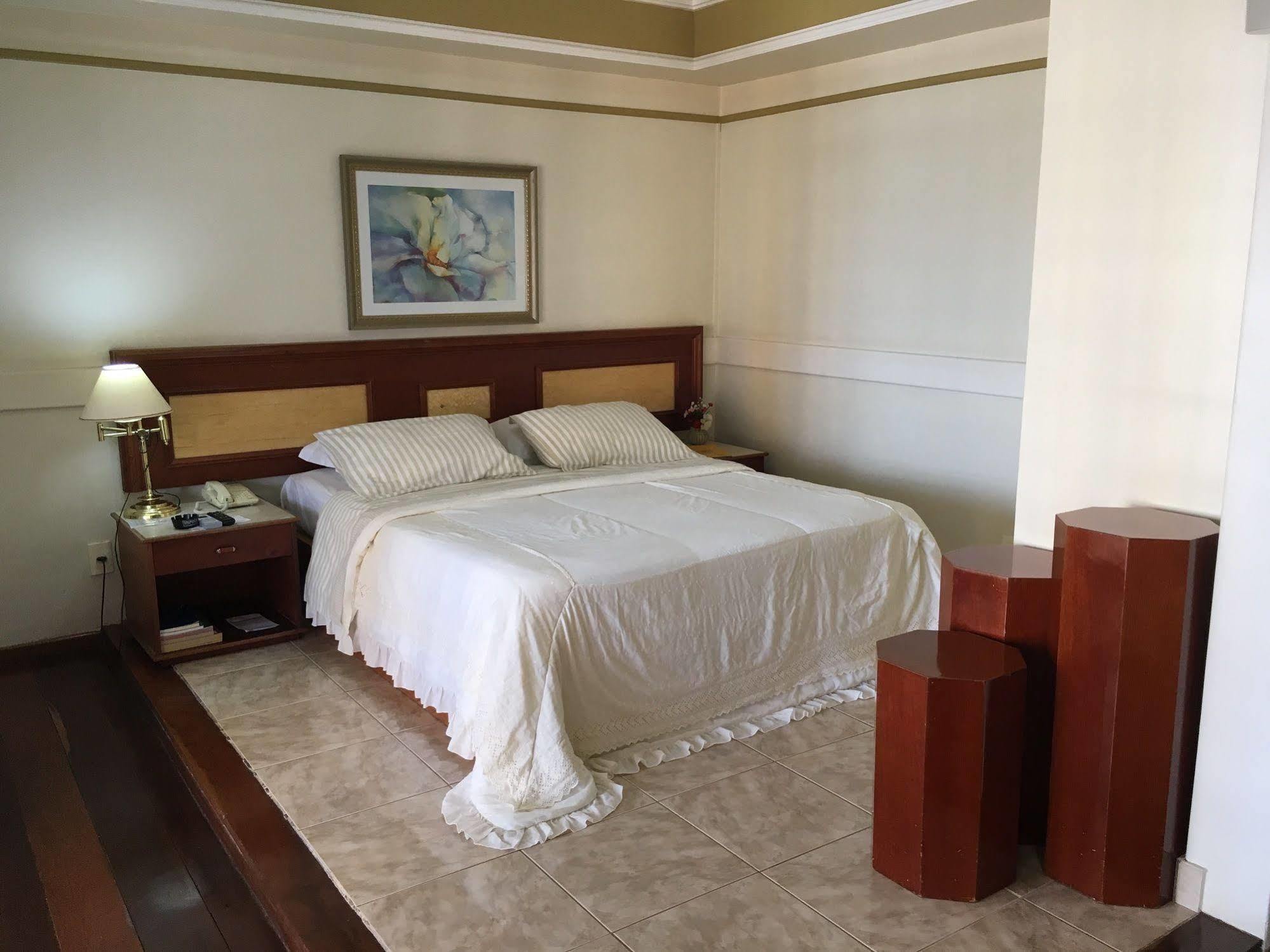 Tamareiras Park Hotel Uberaba Bagian luar foto