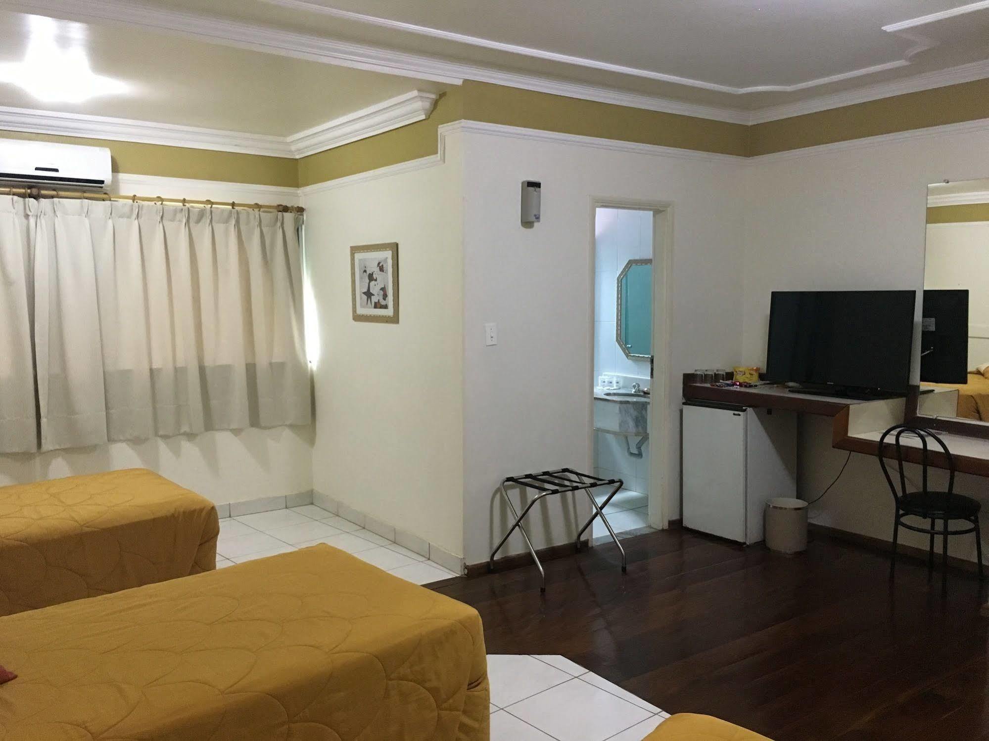 Tamareiras Park Hotel Uberaba Bagian luar foto